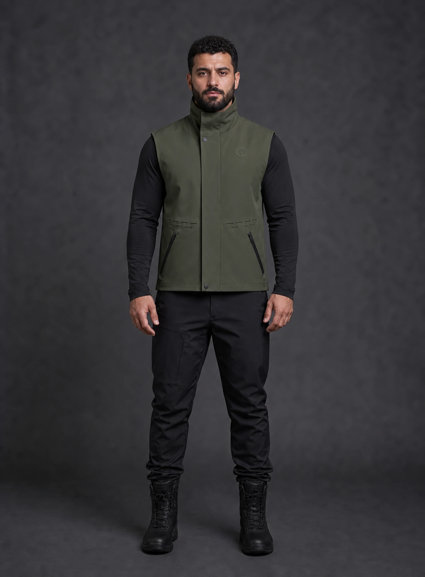 Moss Vent Vest front view with its distinct Clothixpack campaign model